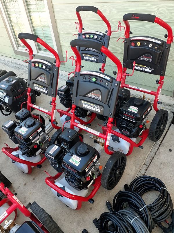 PREDATOR PRESSURE WASHER 3100 2.8 GPM,,6.5 HP GAS POWERED for Sale in