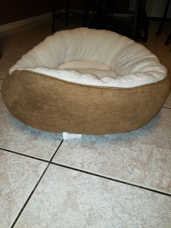 UGG Dog Bed and Blanket for Sale in Casselberry, FL OfferUp