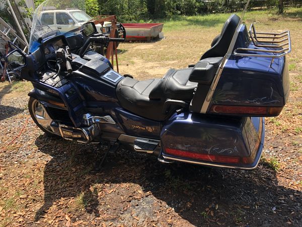 88 Honda Goldwing 1500/6 with reverse for Sale in Umatilla, FL - OfferUp