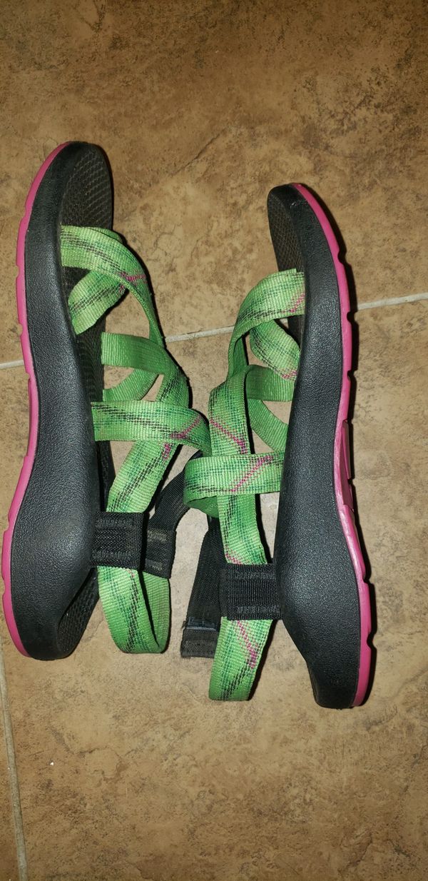 chacos 7 wide