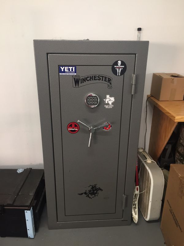 Winchester 24 Long Gun Electronic Lock Safe for Sale in Fort Worth, TX ...