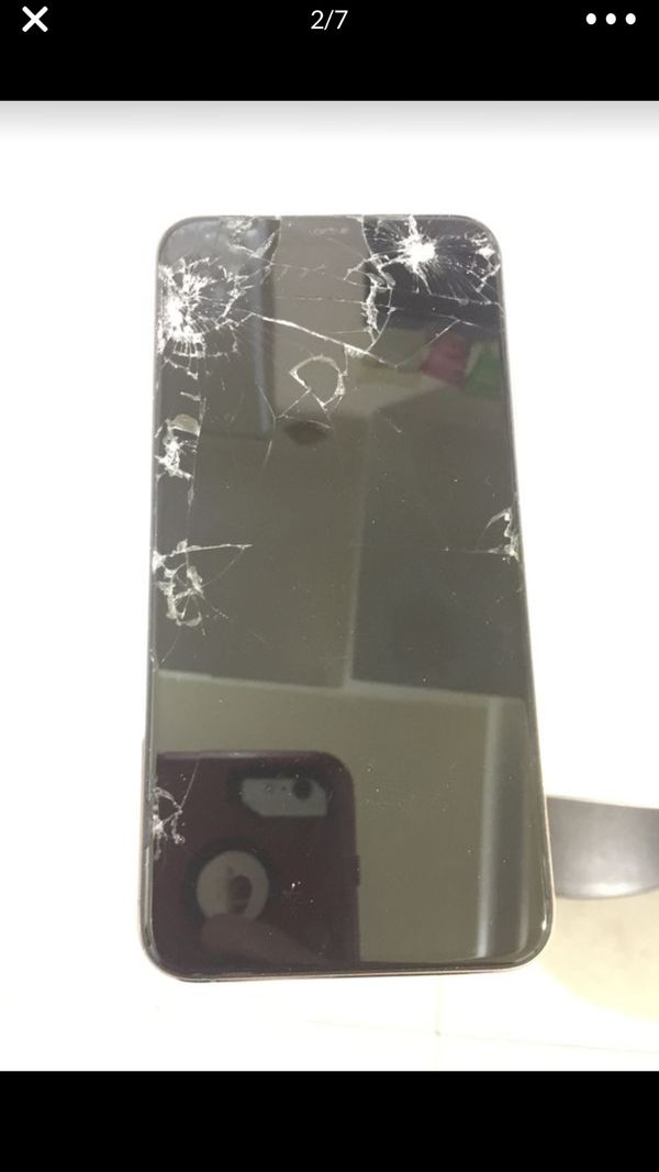 iPhone XS Max ,back side slightly cracked and front side cracked as