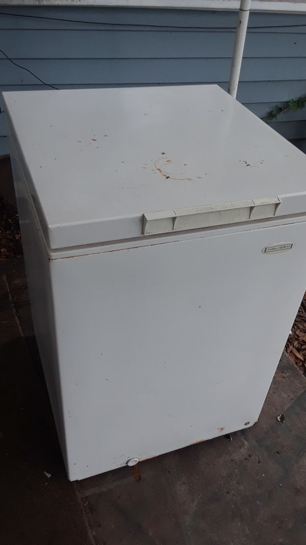 Holiday Deep freezer for Sale in Gibsonton, FL OfferUp