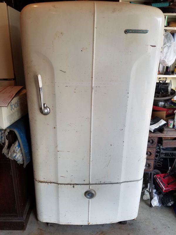 Garage Basement Mancave Vintage Retro 1947 Westinghouse Refrigerator