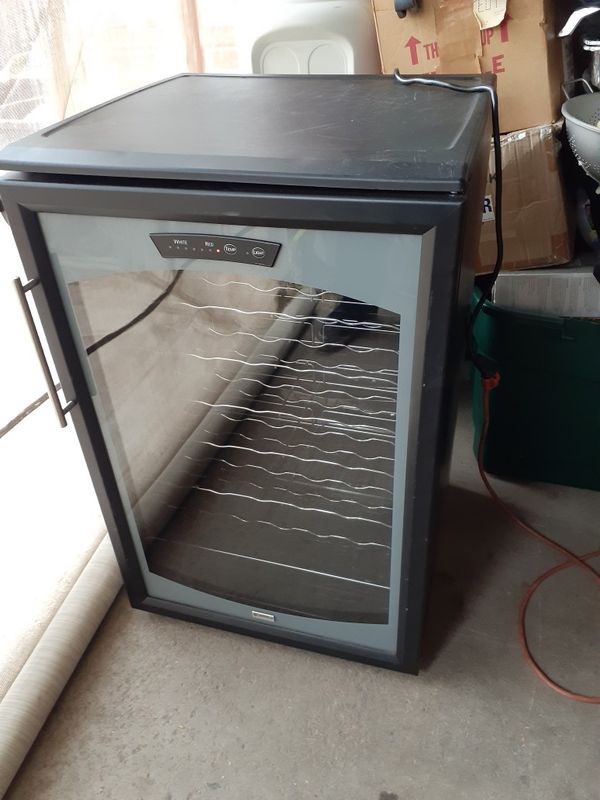 Kenmore elite wine cooler for Sale in Glendale, AZ OfferUp