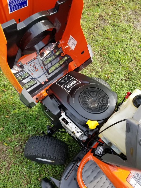 Husqvarna YTH21K46 Riding Lawn Mower. Kohler 21Hp. 46" Cut. Runs Great