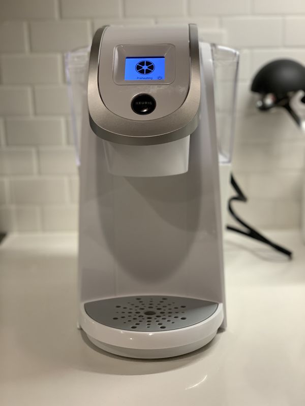 Keurig coffee maker 2.0 white for Sale in Montclair, CA OfferUp