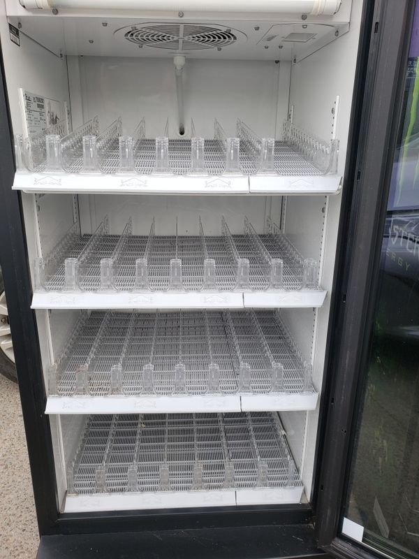 Red Bull beverage cooler True Manufacturing Co. Model GDM10 for Sale