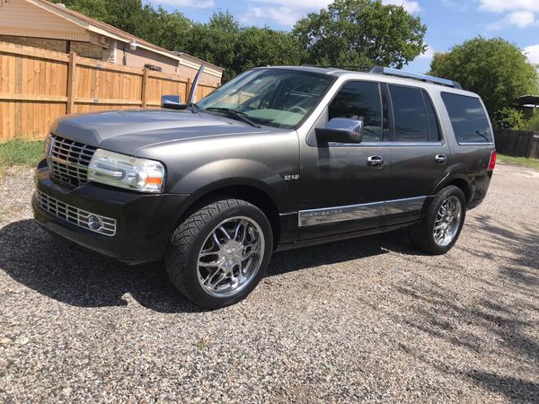 2009 Lincoln Navigator for Sale in San Antonio, TX - OfferUp