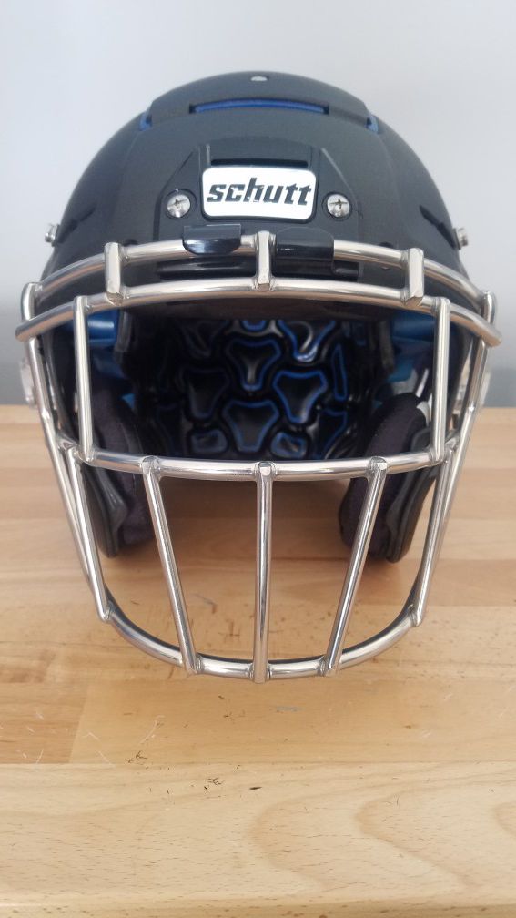 Schutt F7 adult medium football helmet for Sale in San Dimas, CA - OfferUp