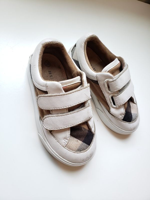 customize slippers online