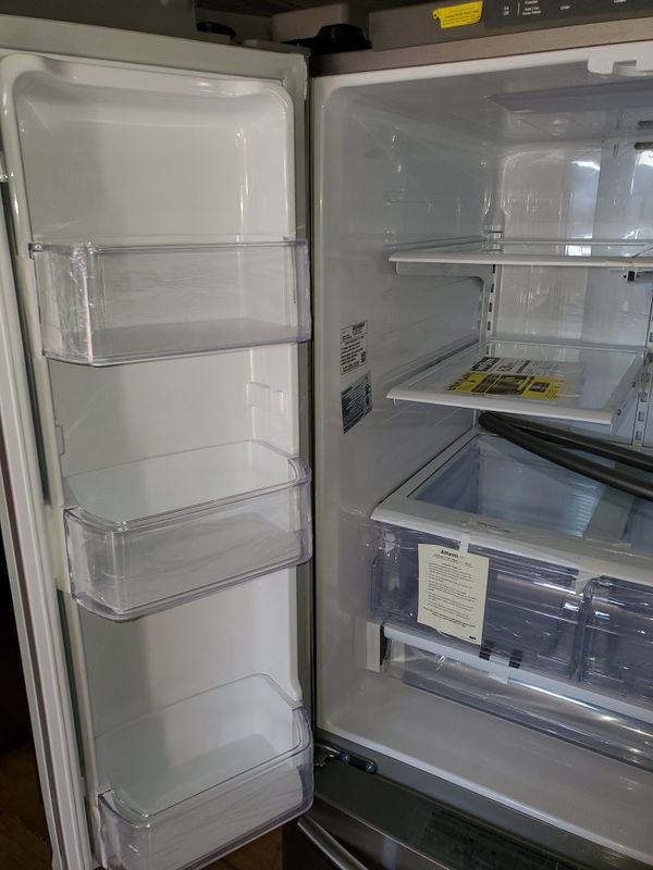 Samsung 21.6cu ft French Door Refrigerator with Ice Maker (Stainless