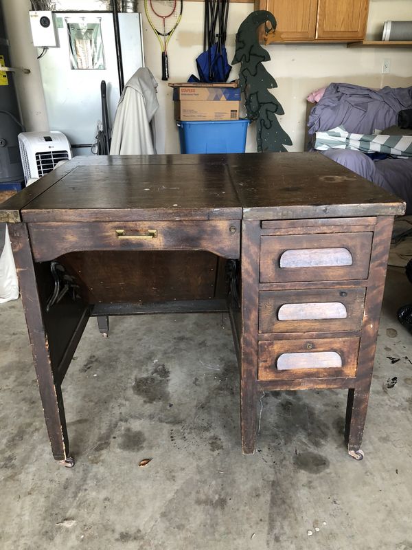 Vintage Typewriter Desk for Sale in WA OfferUp
