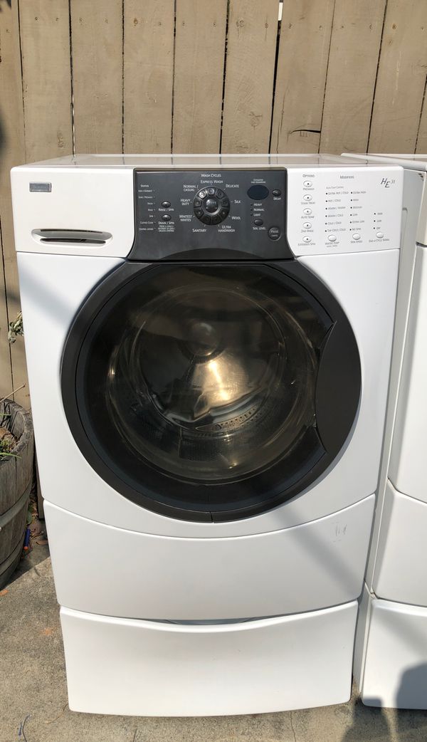Kenmore Elite HE3t Washer & Gas Dryer w/pedestals for Sale in Glendale