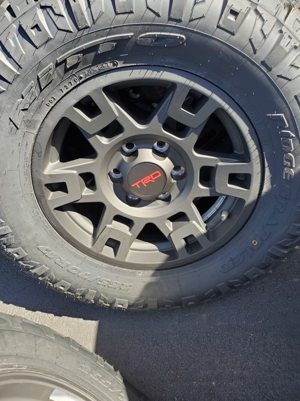 4 Toyota Trd Pro OEM Wheels/rims With Nitto Ridge Grappler 265/70R17 ...