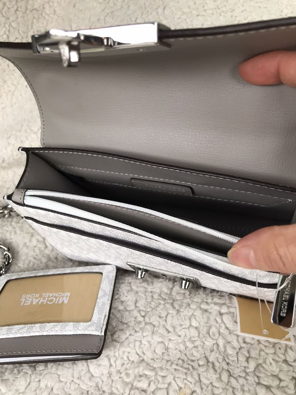 Authentic Michael Kors Crossbody and Card Holder for Sale in Lakewood, WA - OfferUp