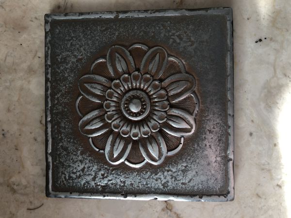 4x4 - decorative tile insert - American Olean for Sale in Long Beach