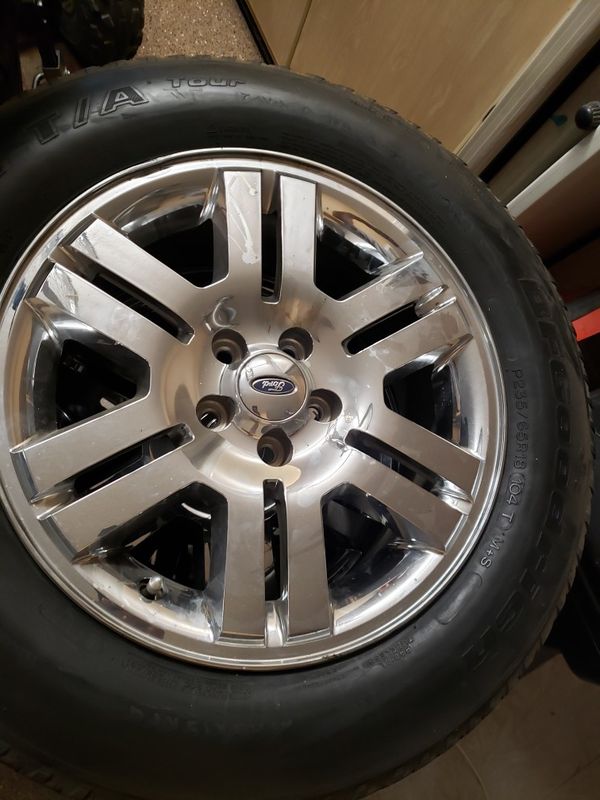 Ford Explorer Sport Trac chrome wheels and tires for Sale in Tolleson