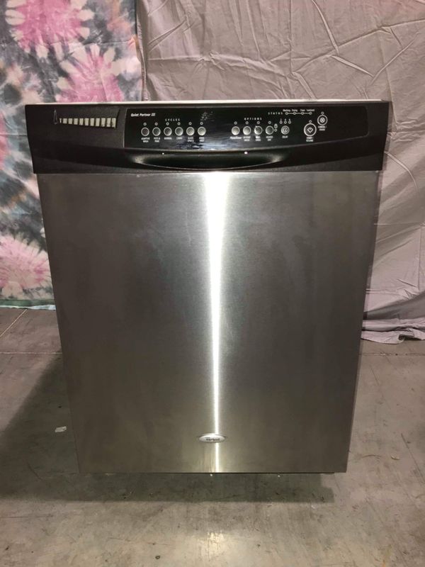 Whirlpool gold quiet partner III dishwasher for Sale in Mokena, IL