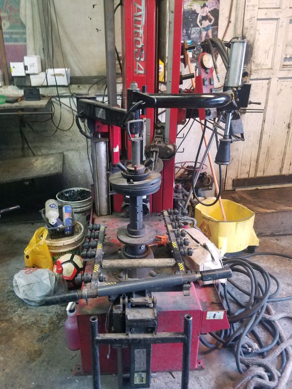 Hunter Auto 34 Tire Changer for Sale in Tomball, TX OfferUp