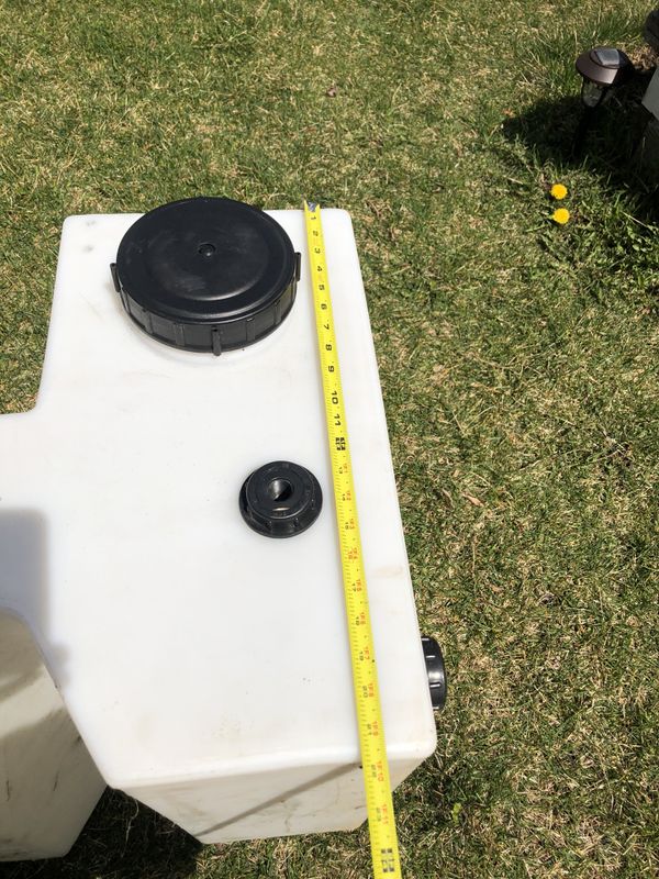 40 GALLON RV Fresh Water Tank Used for Sale in Schiller Park, IL OfferUp