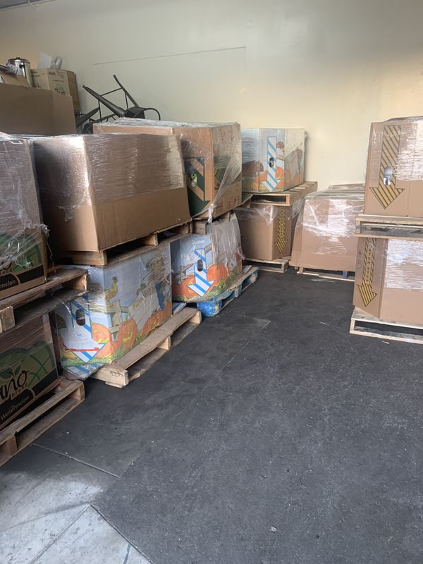 Pallets for sale General merchandise amazon for Sale in Glendora, CA