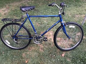 Huffy savannah vintage size 26". In good conditions! for Sale in Montebello, CA