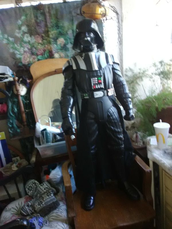 4 foot darth vader