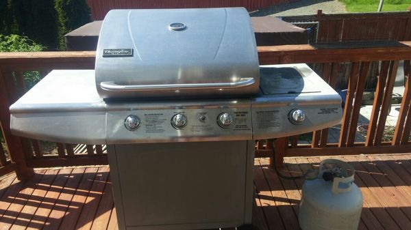 Charmglow gas grill. for Sale in Federal Way, WA - OfferUp