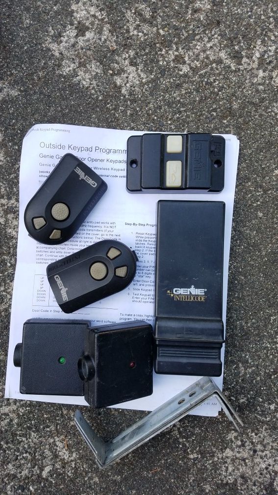 Genie Excellerator garage door opener for Sale in Tacoma, WA - OfferUp