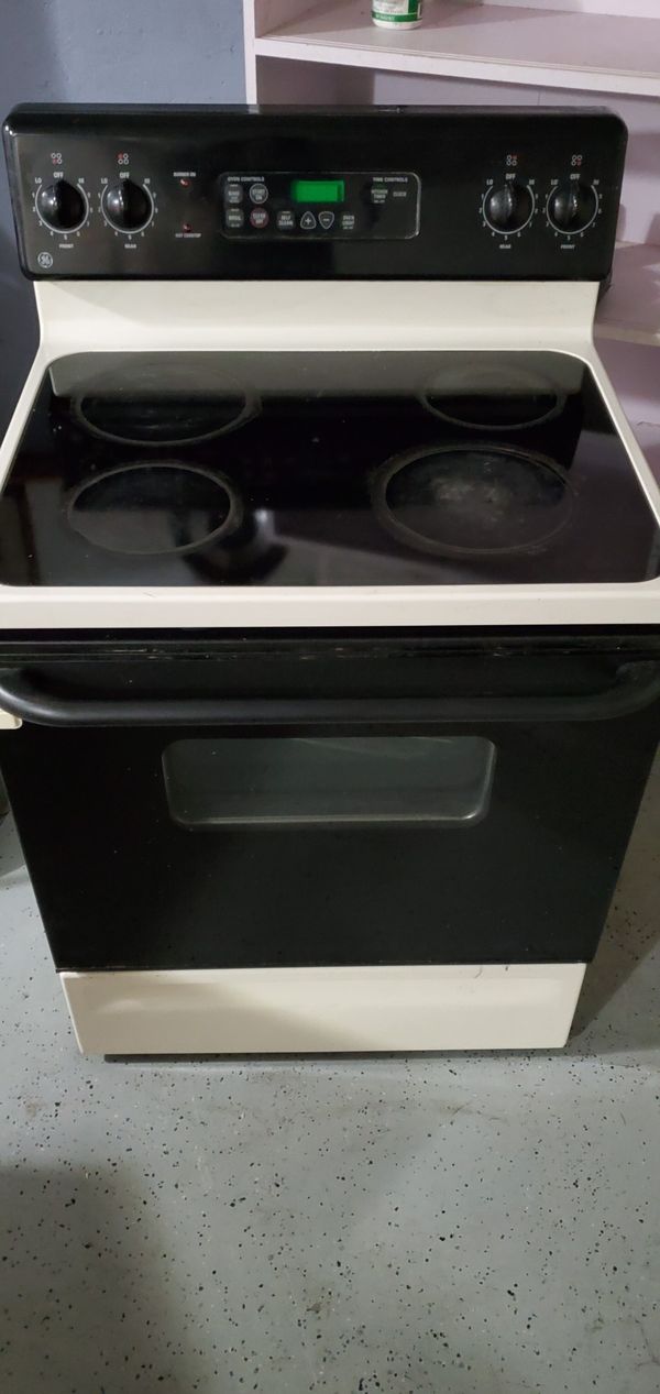 Ge Electric stove for Sale in Federal Way, WA OfferUp
