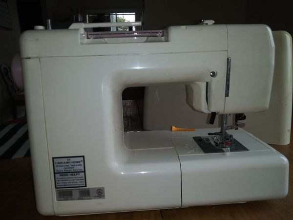 Kenmore sewing machine 385.19233 for Sale in Los Angeles, CA - OfferUp