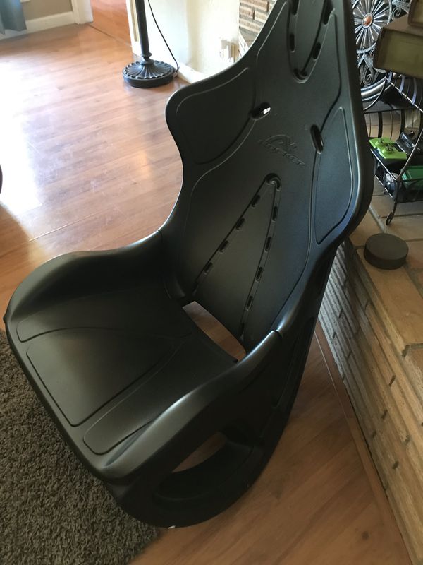 AK ROCKER! Gaming chair for Sale in Fresno, CA OfferUp
