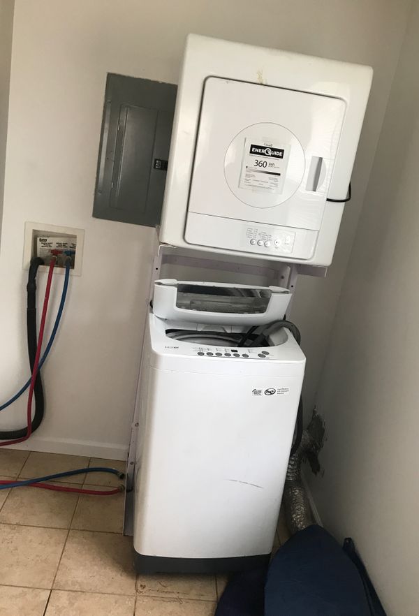 Stackable apartment sizes washer/dryer for Sale in Indianapolis, IN
