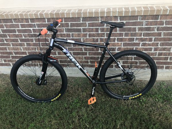 2018 Trek Marlin 6 MTB Bike Mountain Bike XXL for Sale in Katy, TX