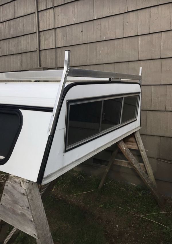 White Aluminum truck canopy for Sale in Everett, WA - OfferUp