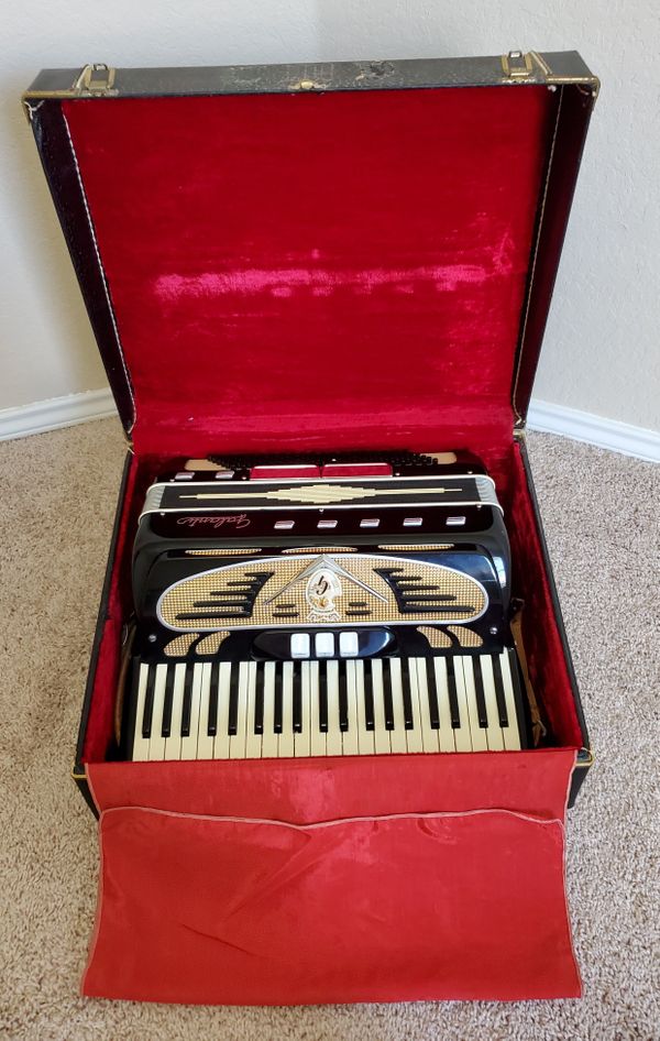 Vintage Galanti Piano Accordion for Sale in San Antonio, TX OfferUp