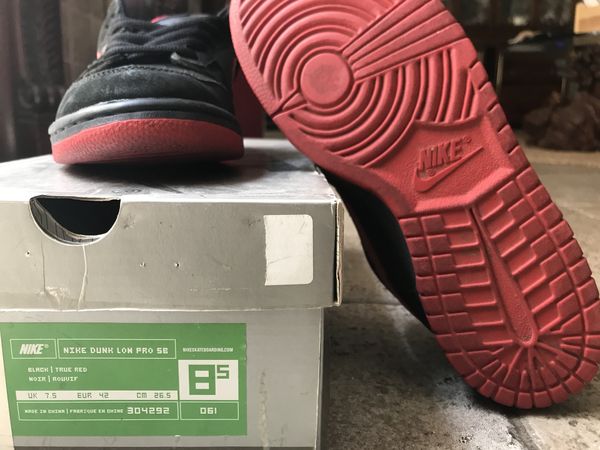 reverse red dunks