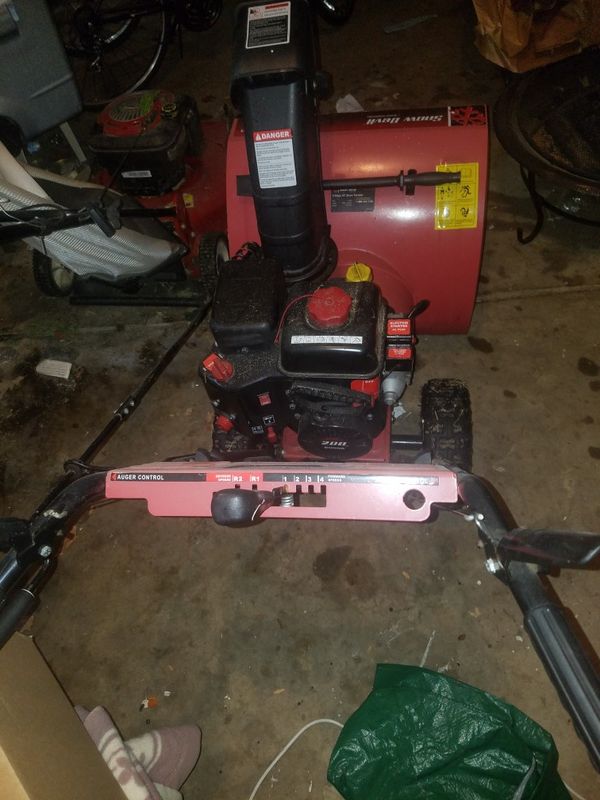 Snow Devil 2Stage 24" Snow Thrower for Sale in HOFFMAN EST, IL OfferUp