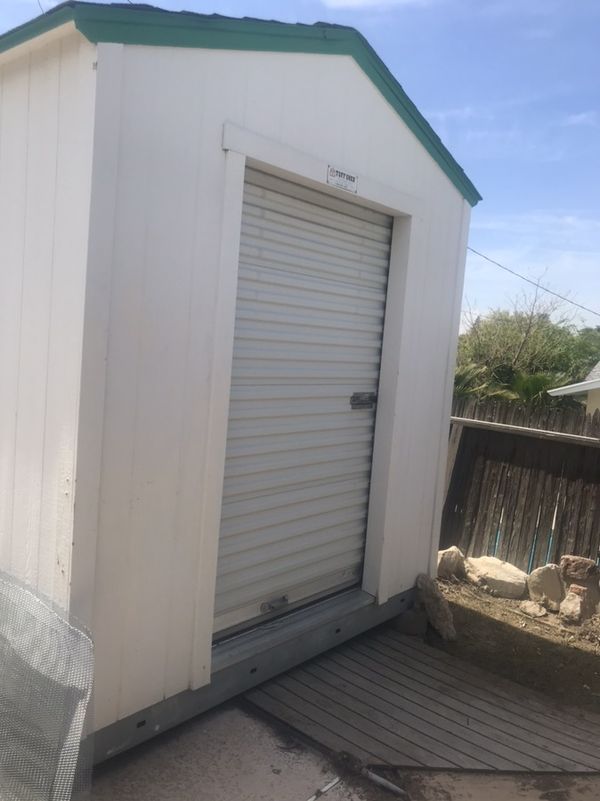 Tuff Shed 8X8 Good condition $1000 for Sale in Bakersfield 