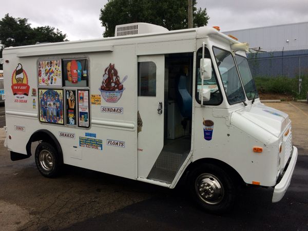 Soft serve ice cream truck ... for Sale in Philadelphia, PA - OfferUp