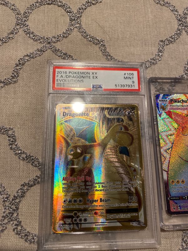 holo pikachu vmax