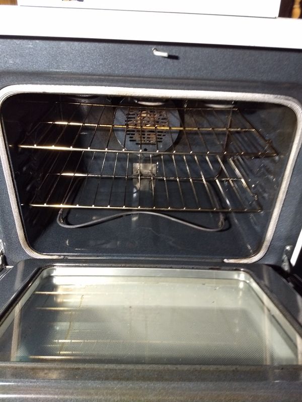 Whirlpool Gold Smooth Top ConvectionAccubake Stove/Range for Sale in