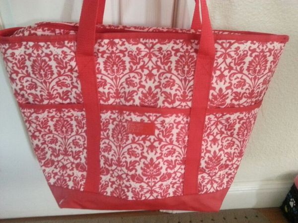 extra large insulated tote