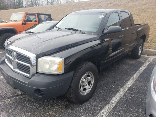 2006 Dodge Dakota 4door Pick Up 160k Miles anew Tires for Sale in ...