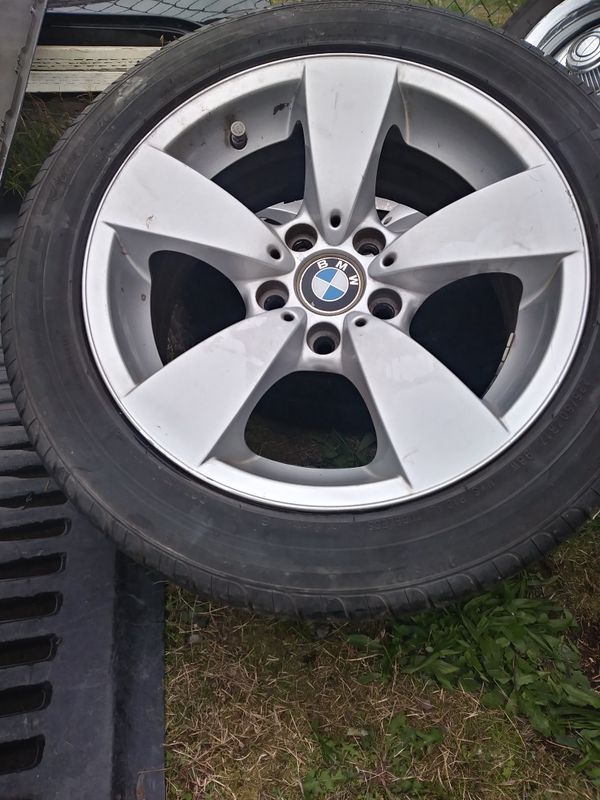 17 inch BMW wheels and tires for Sale in Renton, WA - OfferUp