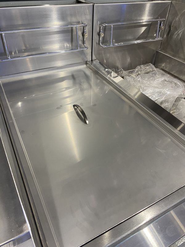 Fryer covers stainless steel for Sale in Miami Gardens, FL OfferUp