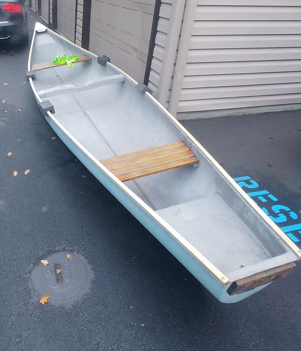Frontiersman 16ft square stern canoe with oars and padded seats no