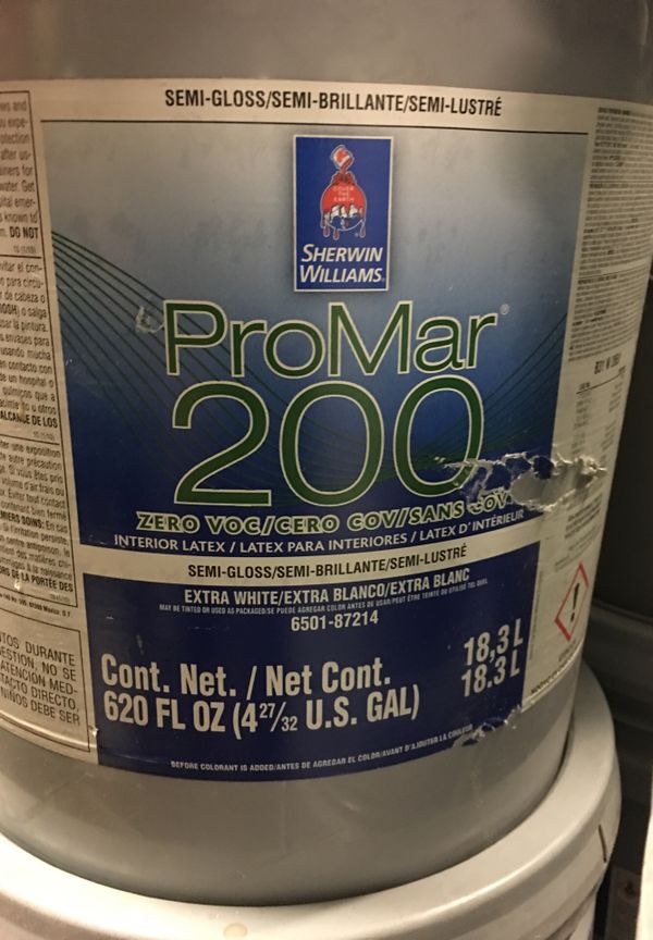 Sherwin Williams and Benjamin Moore paint and primer. 5 gallon buckets