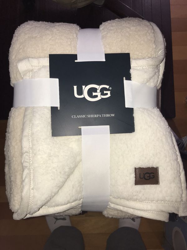 UGG Blanket for Sale in Louisville, KY - OfferUp